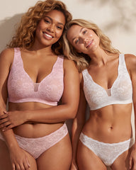Wireless Lace Full Coverage Minimizing Bra